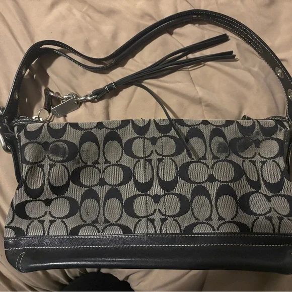 Vintage Coach 9363 East West Signature Duffle Canvas Leather Y2K Bag - Picture 2 of 5